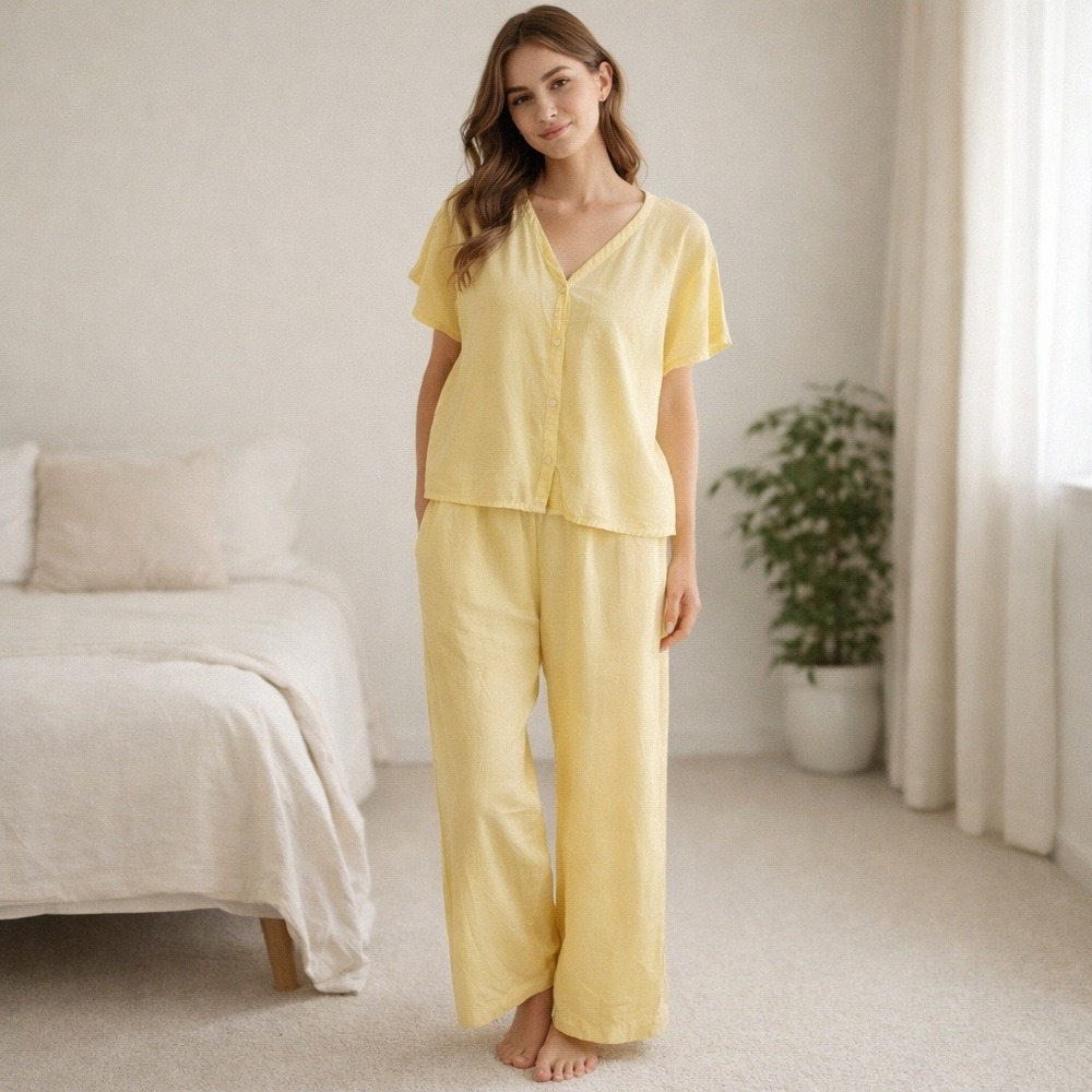 Muk Luks Womens Yellow Short Sleeve Button Front PJ Set Size Large Pajamas